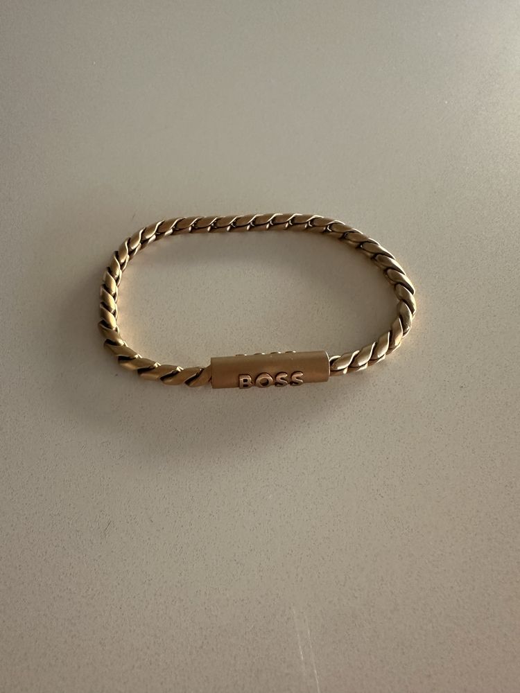 Pulseira Boss Homem em Aço Dourado