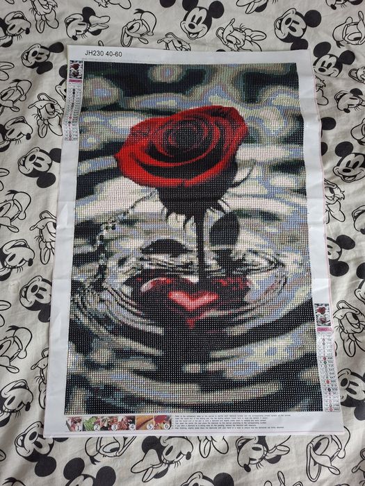 Obraz diamentowy 40x60 rękodzieło - róża na tafli wody