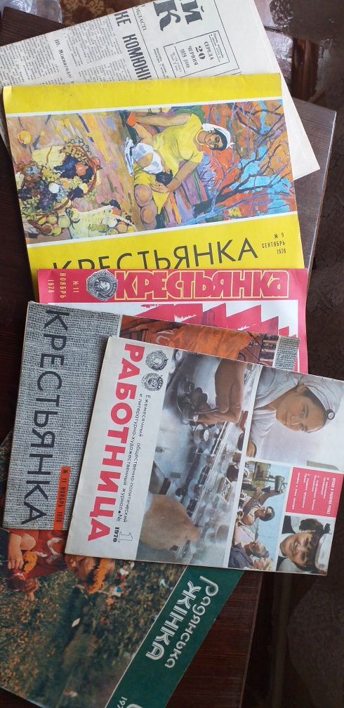 Журнали, книги, збірники  дитячі казки  часів СРСР.
