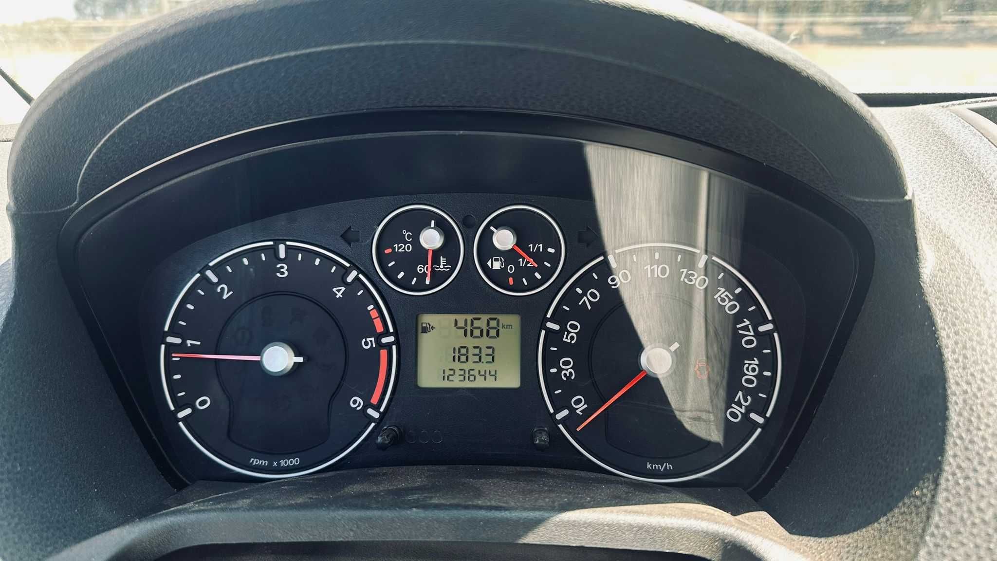 Ford Fiësta 1.4TDCI Ghia