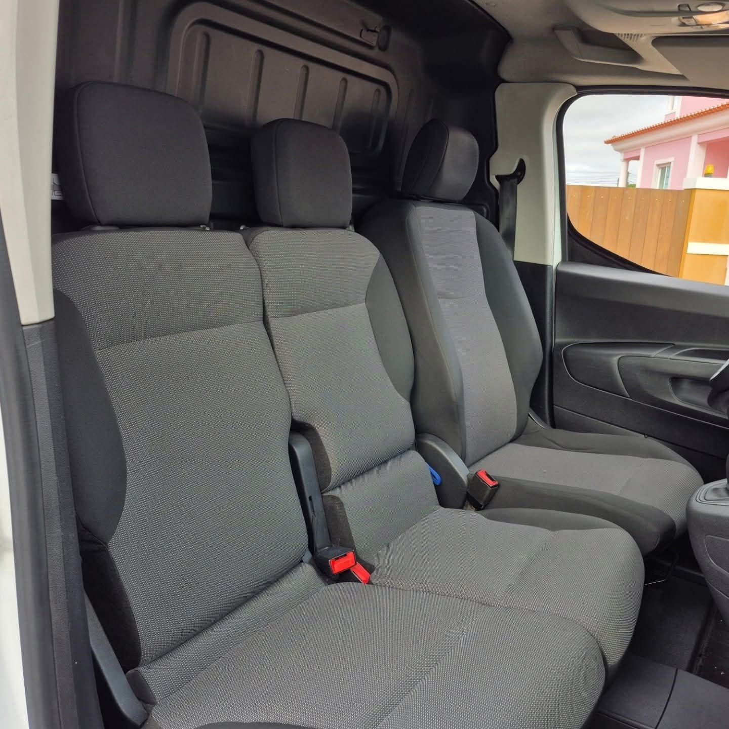 Peugeot Partner | GARANTIA | 130.000KM - 3 LUG. - NACIONAL