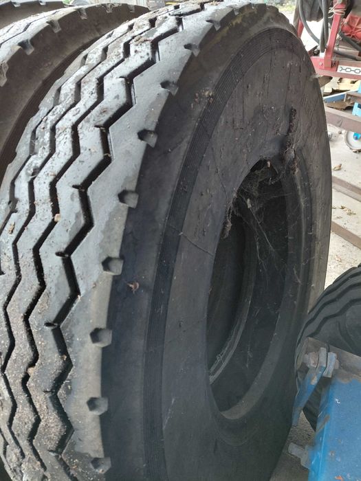 Opony rolnicze 9.00 R20 4 sztuki 1000 zł