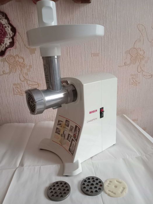 М,ясорубка БОШ   Чемпіон  побутова