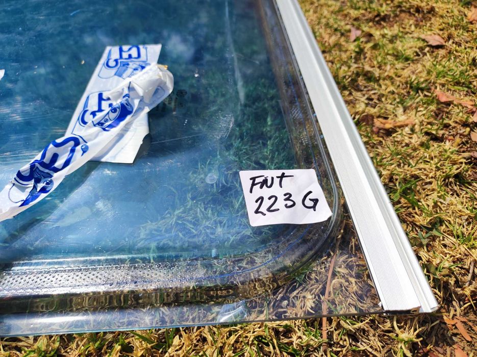 Janela Caravana Nova