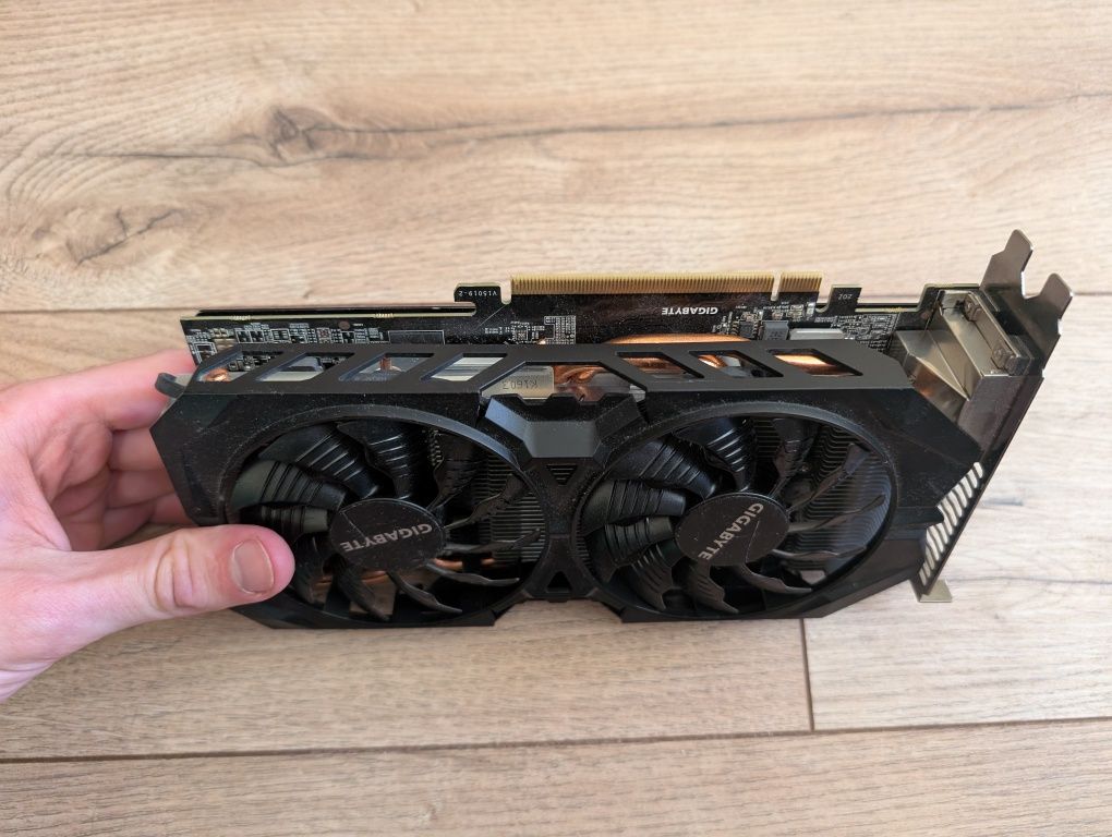 Karta graficzna Gigabyte Radeon R9 380 4 GB