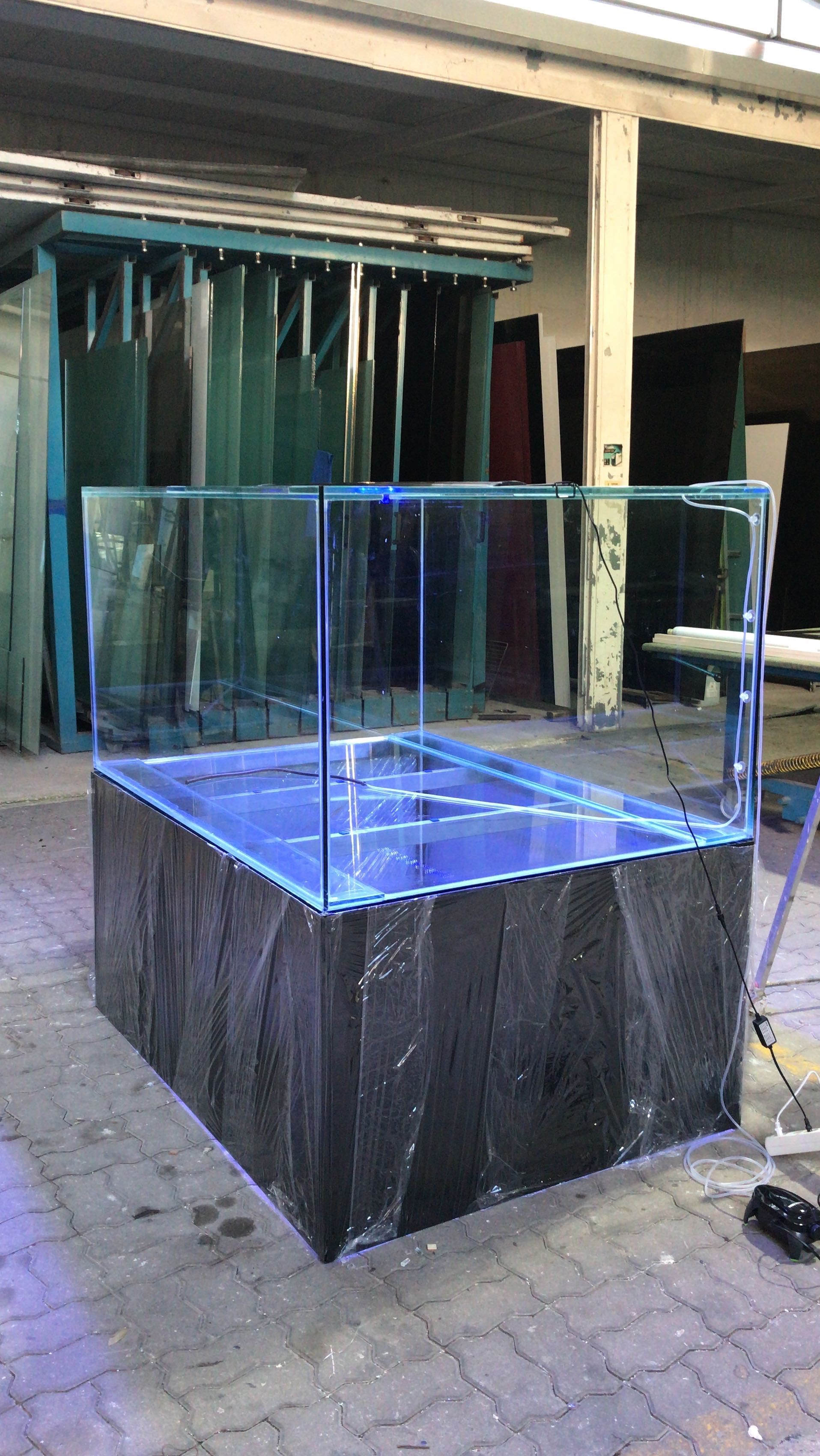 Aquário de vidro