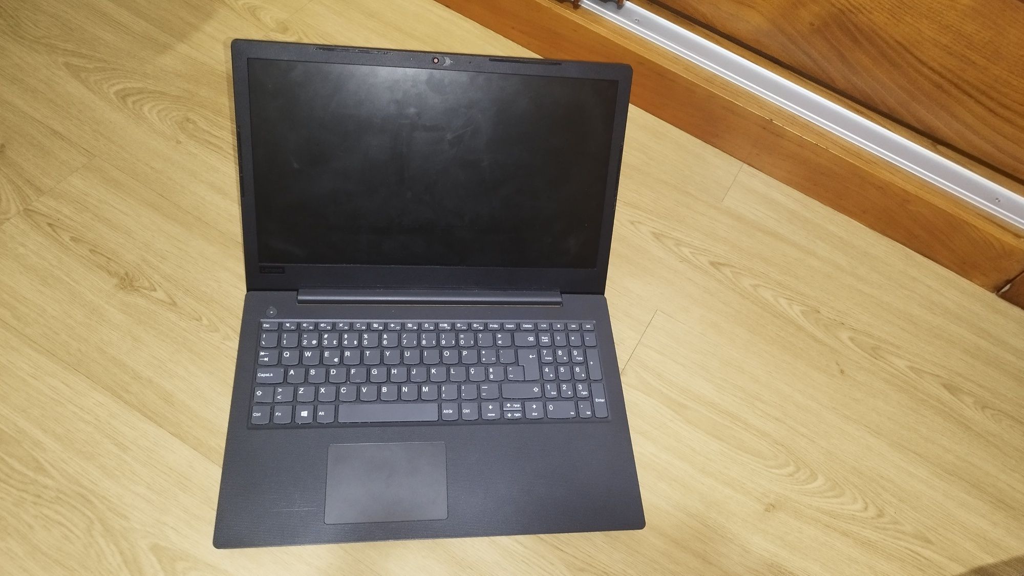 Computador Portátil Lenovo V130