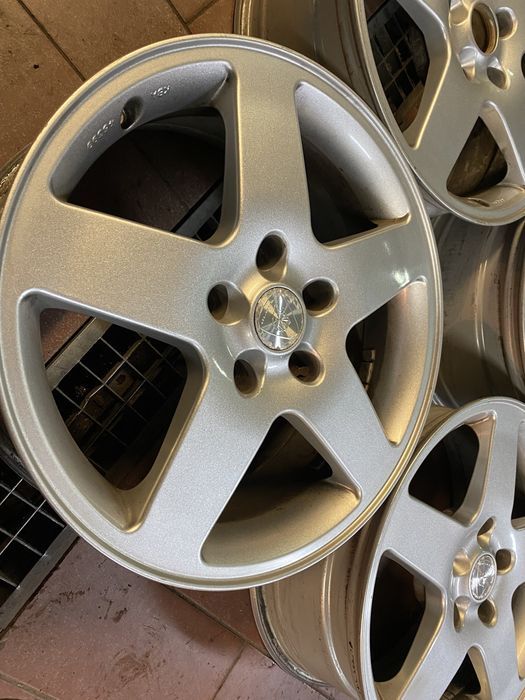 Alufelgi Opel insygnia 5x120 7 J X 17 ET 40 otwór 67.1