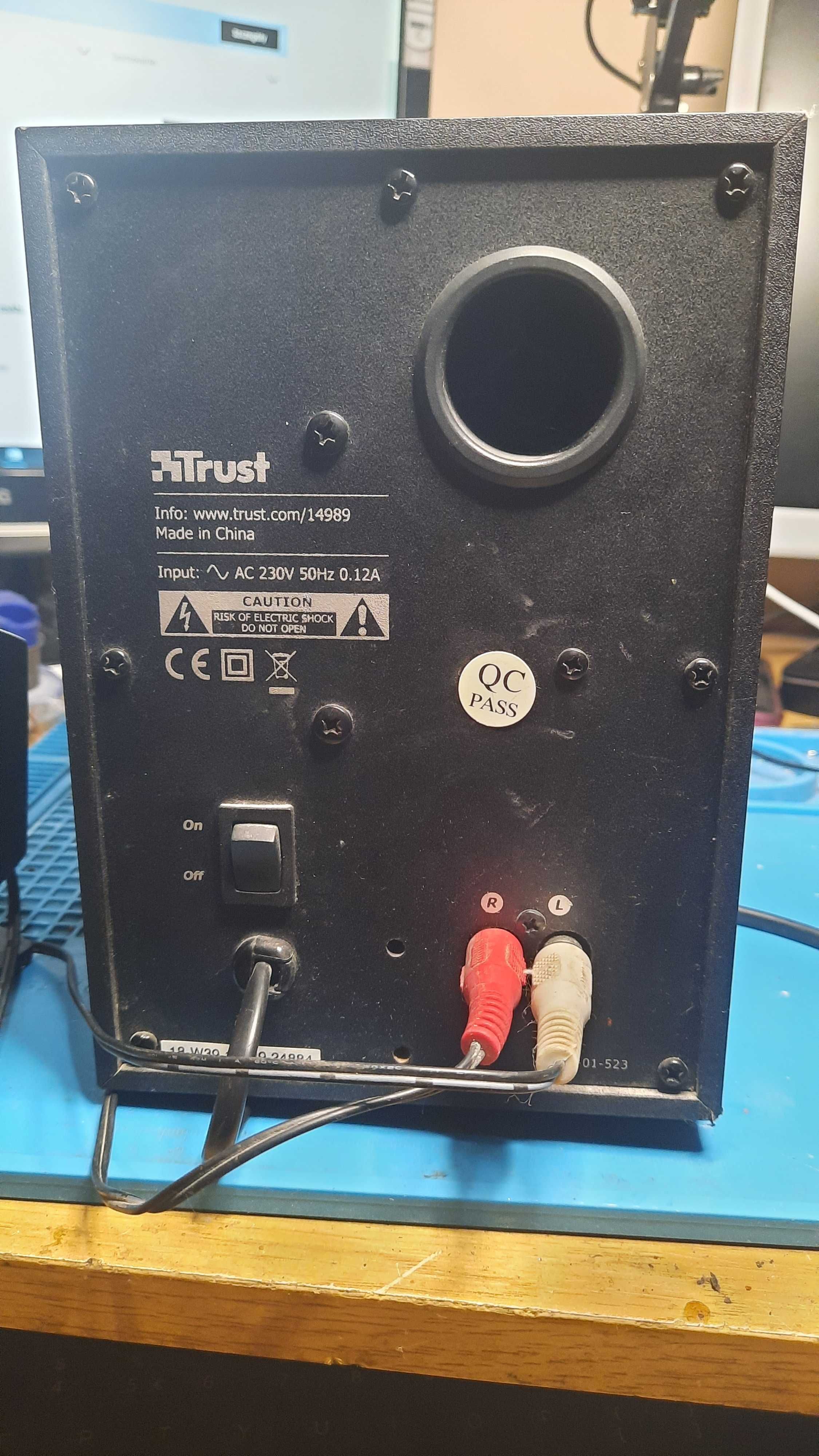 Głośniki komputerowe TRUST, bluetooth.