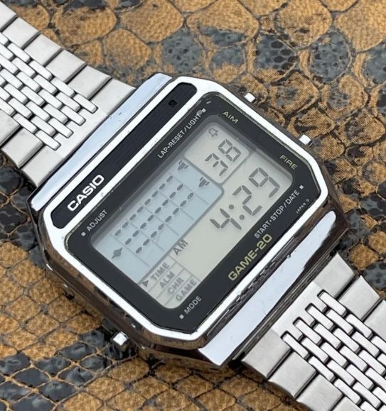 Vintage Casio UFO INVADER GAME Cyfrowy męski zegarek