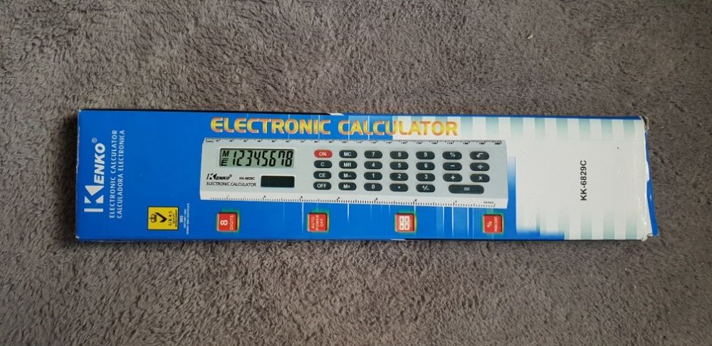 linijka z kalkulatorem kalkulator