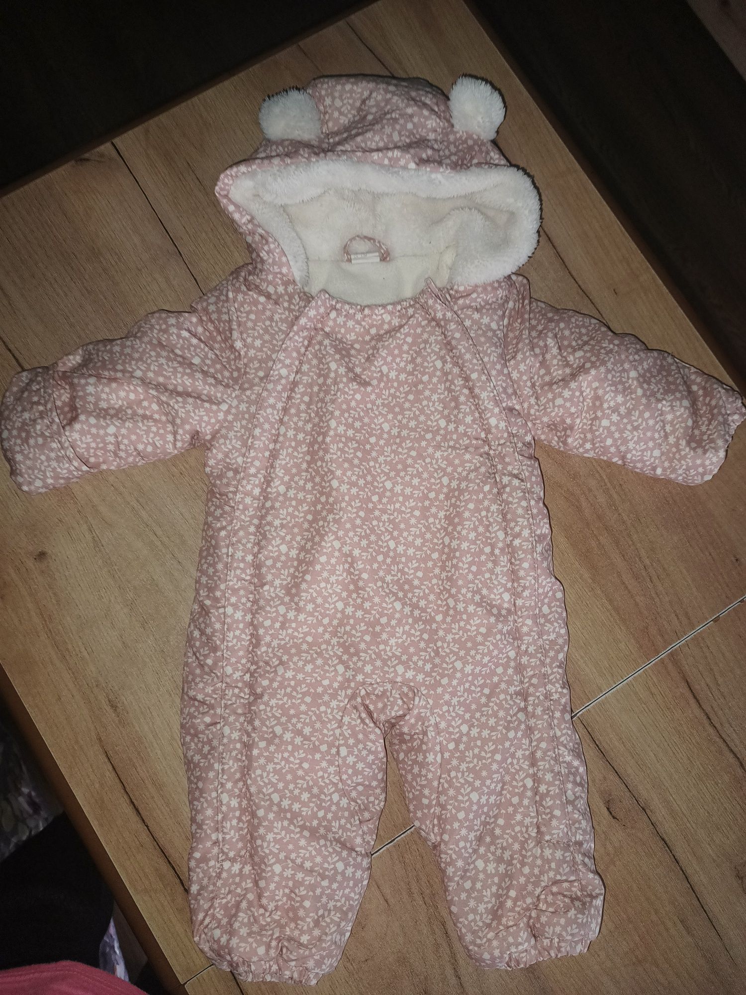 Piękny Kombinezon h&m jak nowy piękny wzór 56cm