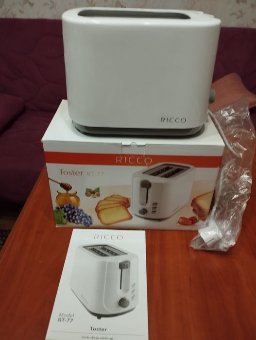 Новий тостер RICCO( Польща).