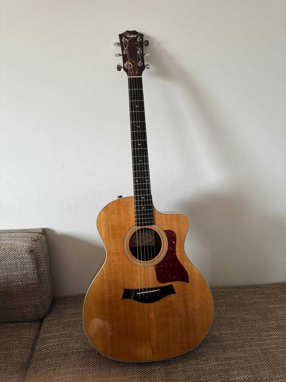 Taylor 214ce dlx