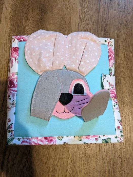 Quaiet book książeczka sensoryczna