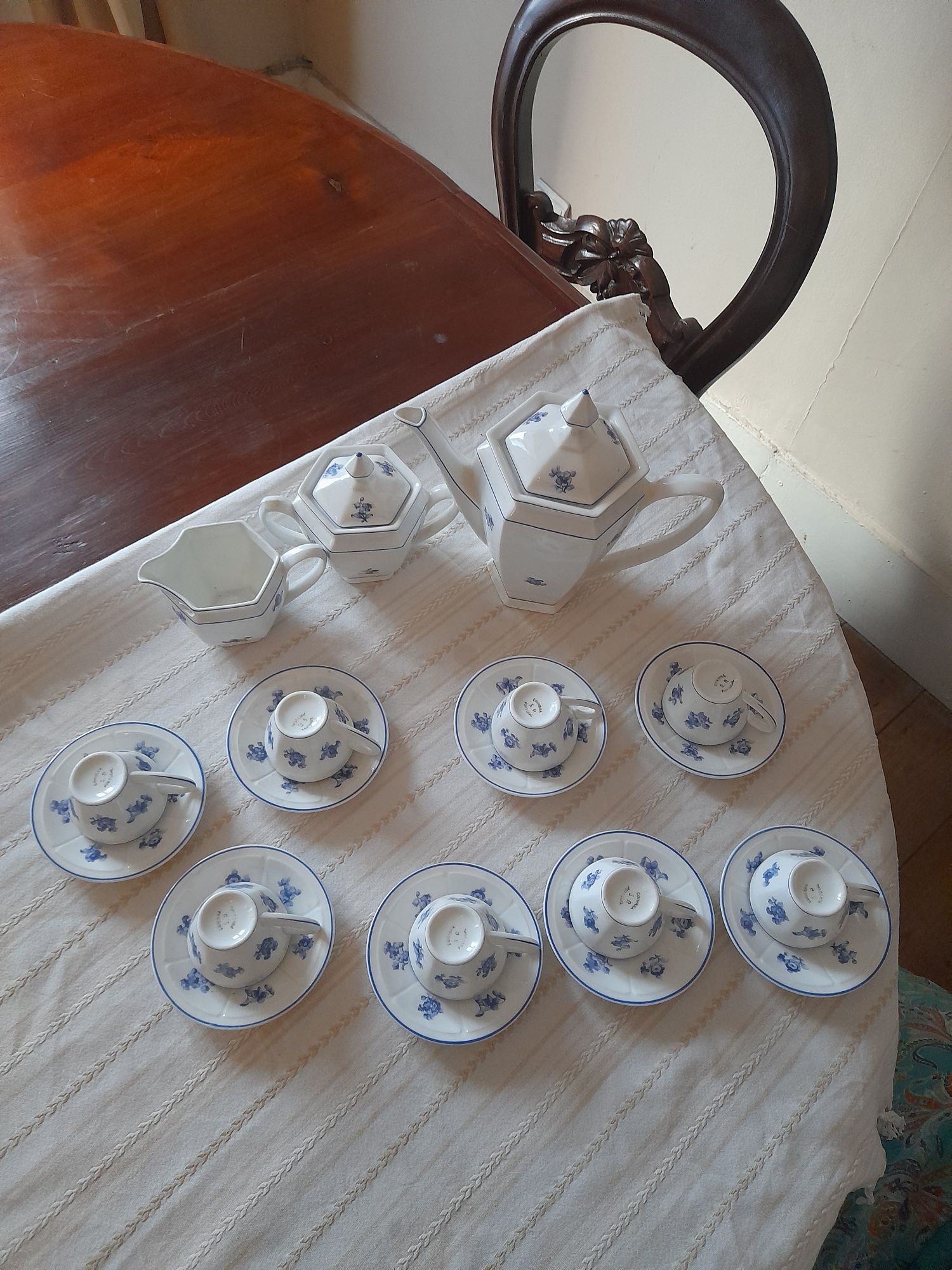 Serviço de café Coimbra antigo
