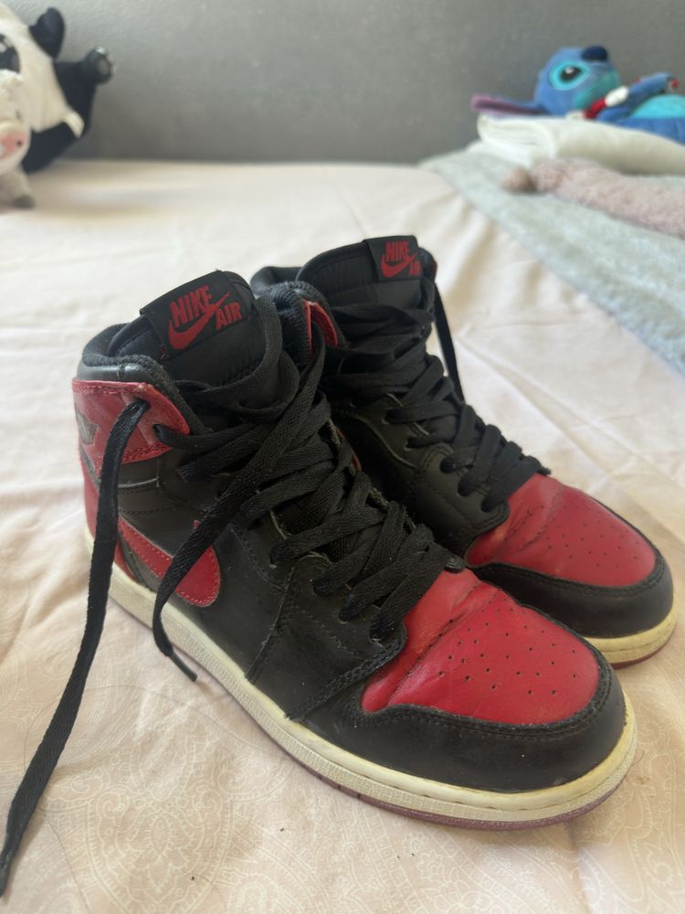 Nike Air jordan retro High OG “Bred”