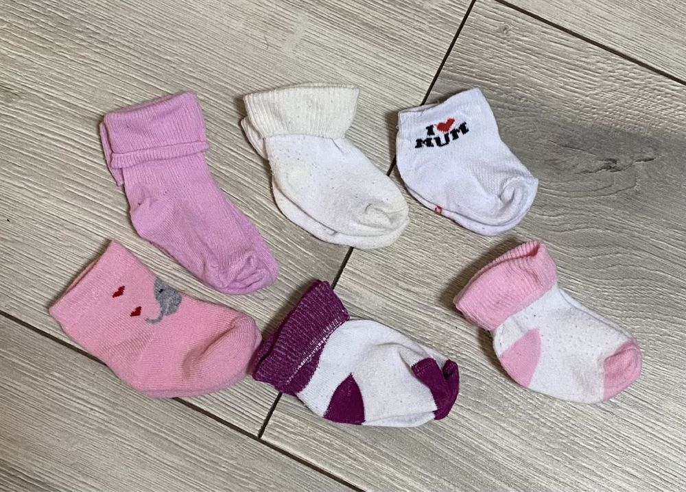 Носочки для новонародженої дівчинки