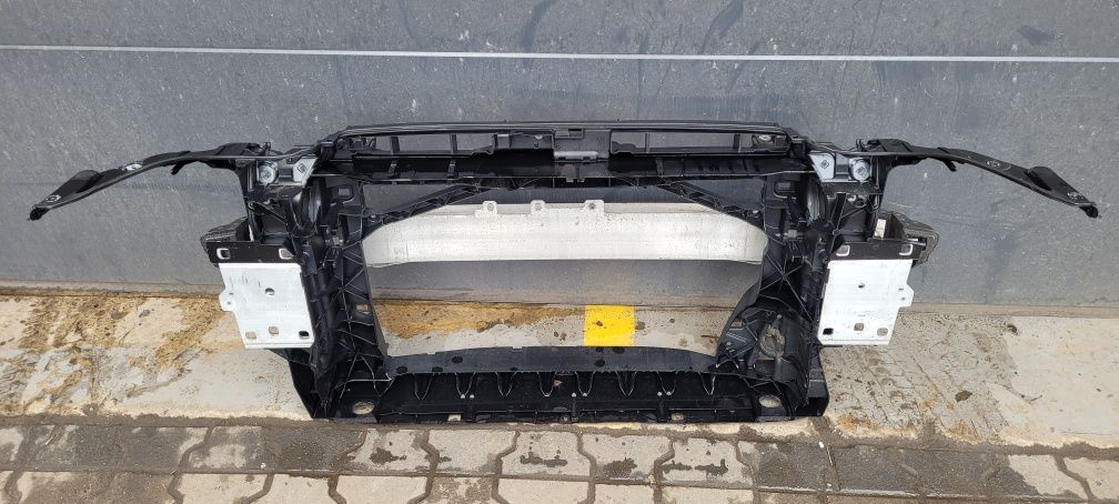 Audi A3 8V0 wzmocnienie, pas przedni, belka