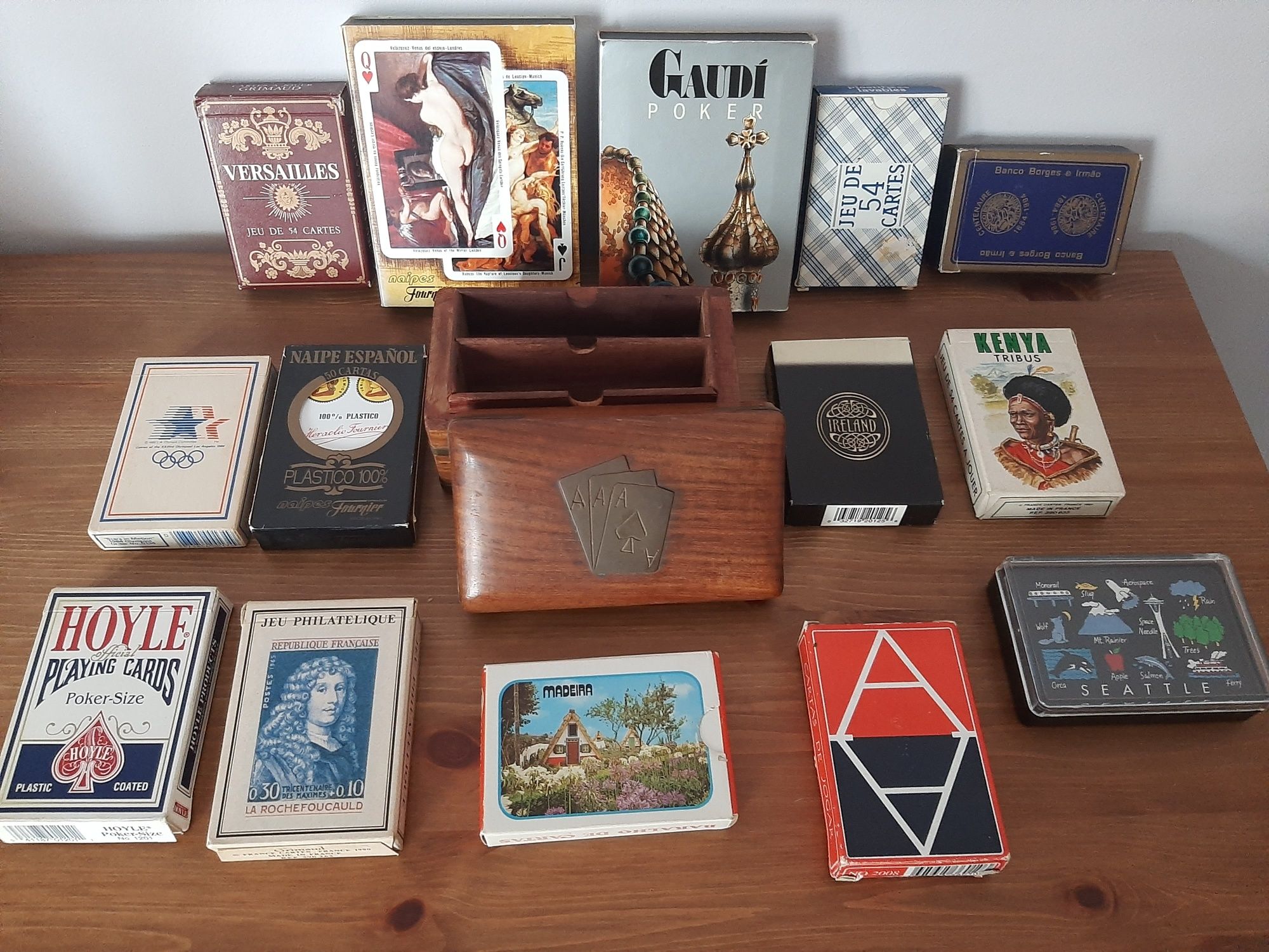 Naipes cartas tarot fournier gaudi caixa madeira guardar  baralhos