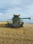 Комбайн John Deere 1055