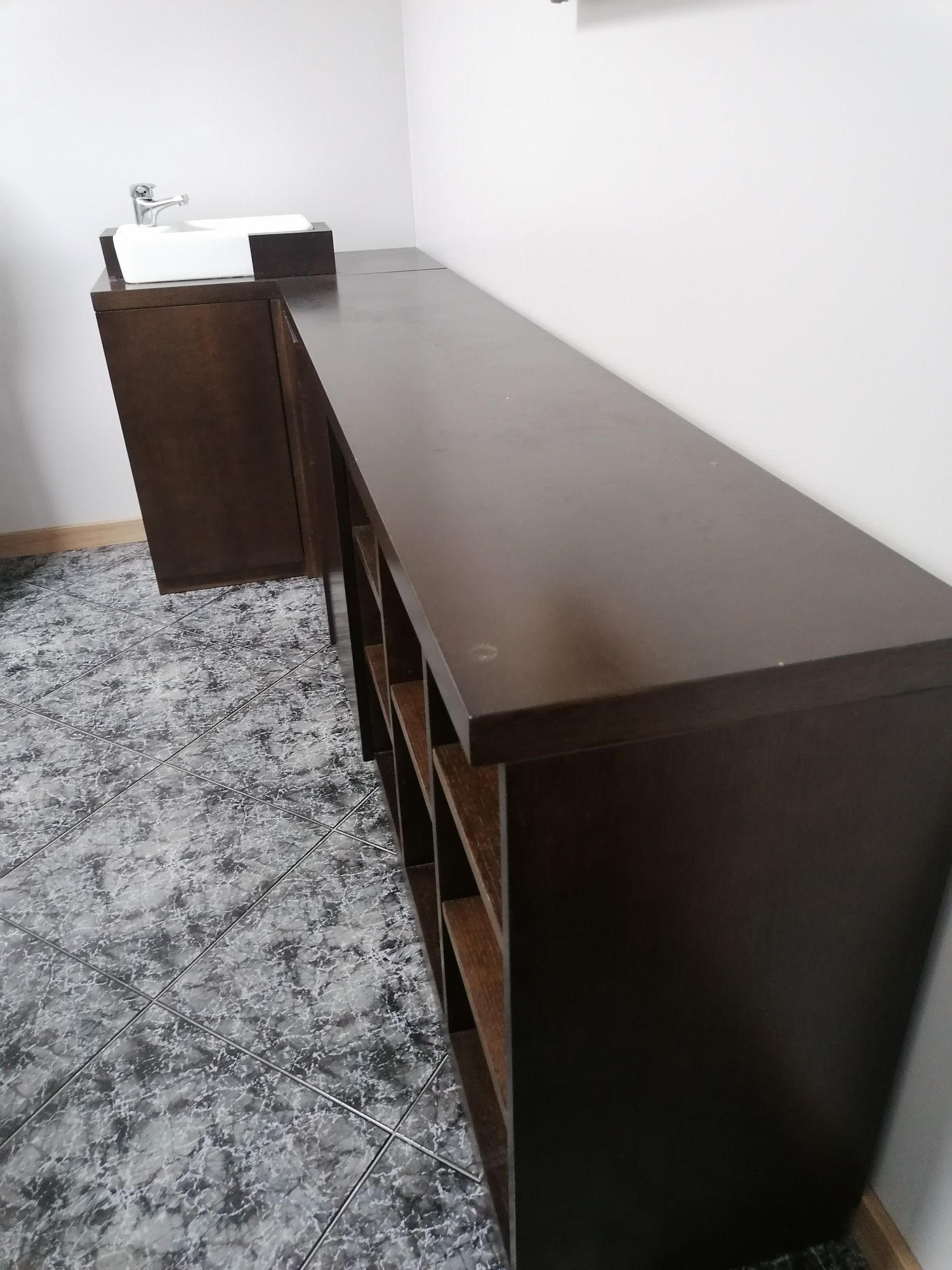 Móvel em L  para gabinete de estética 186 x40