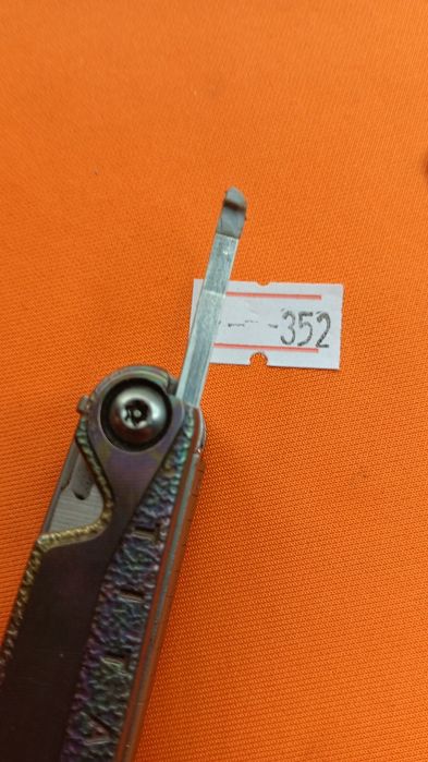 Мод на мультитул Leatherman Charge TTi (титановые накладки) с чехлом