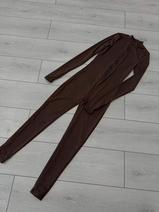 Комбінезон шоколадного кольору