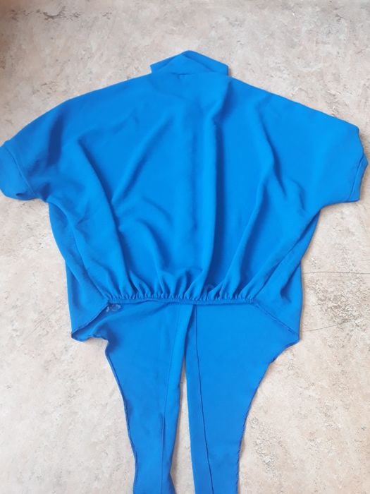 Blusa com nó na frente