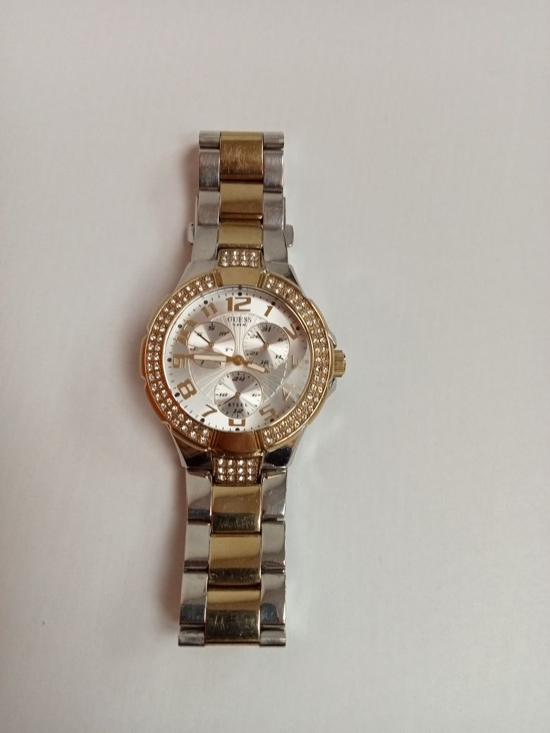 Женские часы GUESS W16563l1