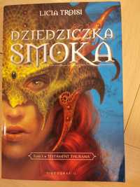 Książka fantasy "Dziedziczka smoka"