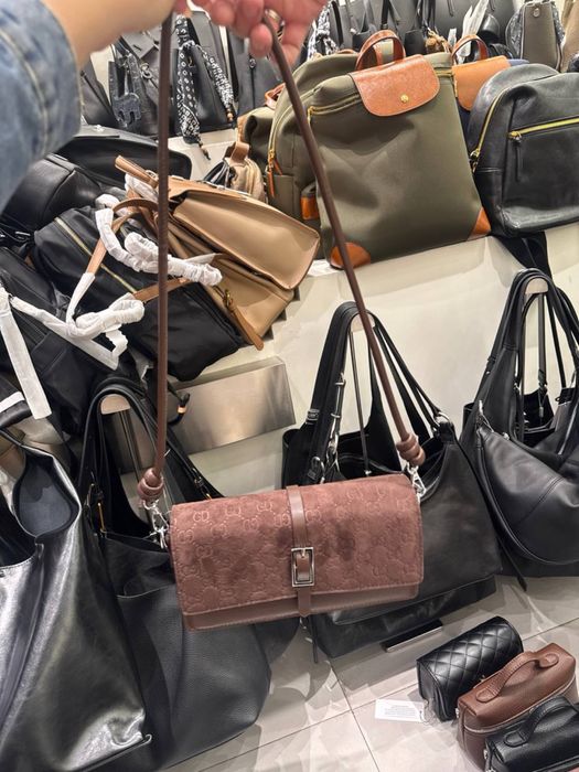 Стильна сумка з натуральної замші як Gucci