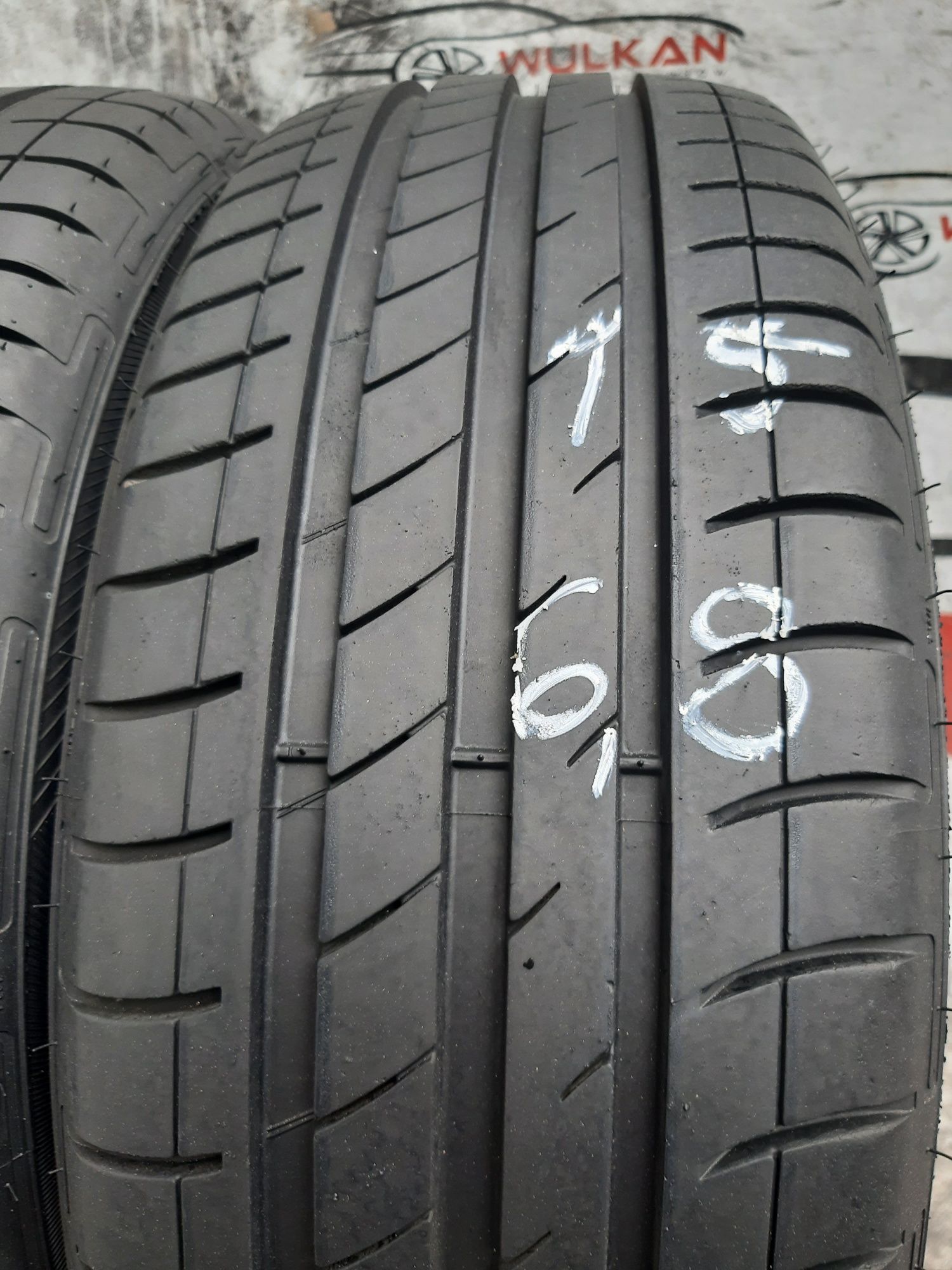 4x 185/60r14 82T Vredestein T-Trac 2