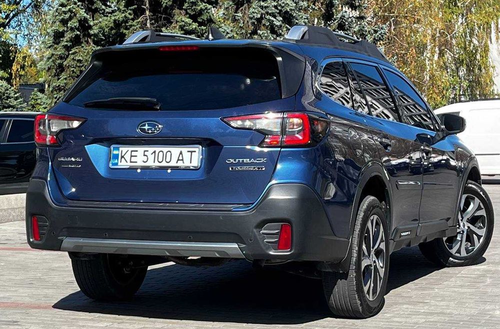 Субару Оутбек 2,4 бензин автомат 2021