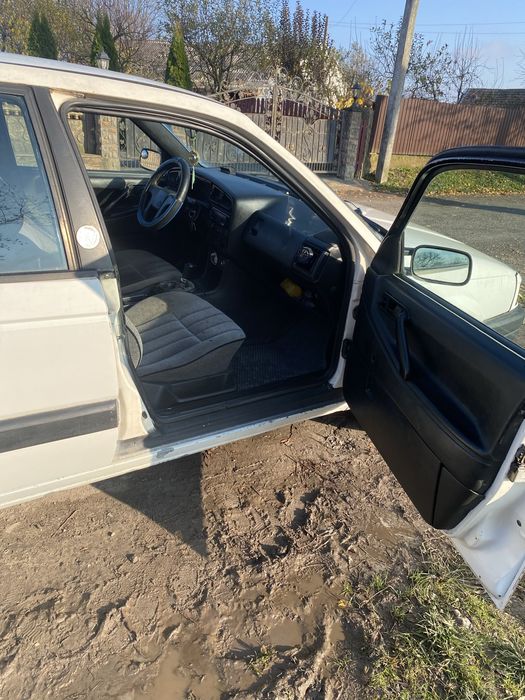 Wv passat b3 торг присутній