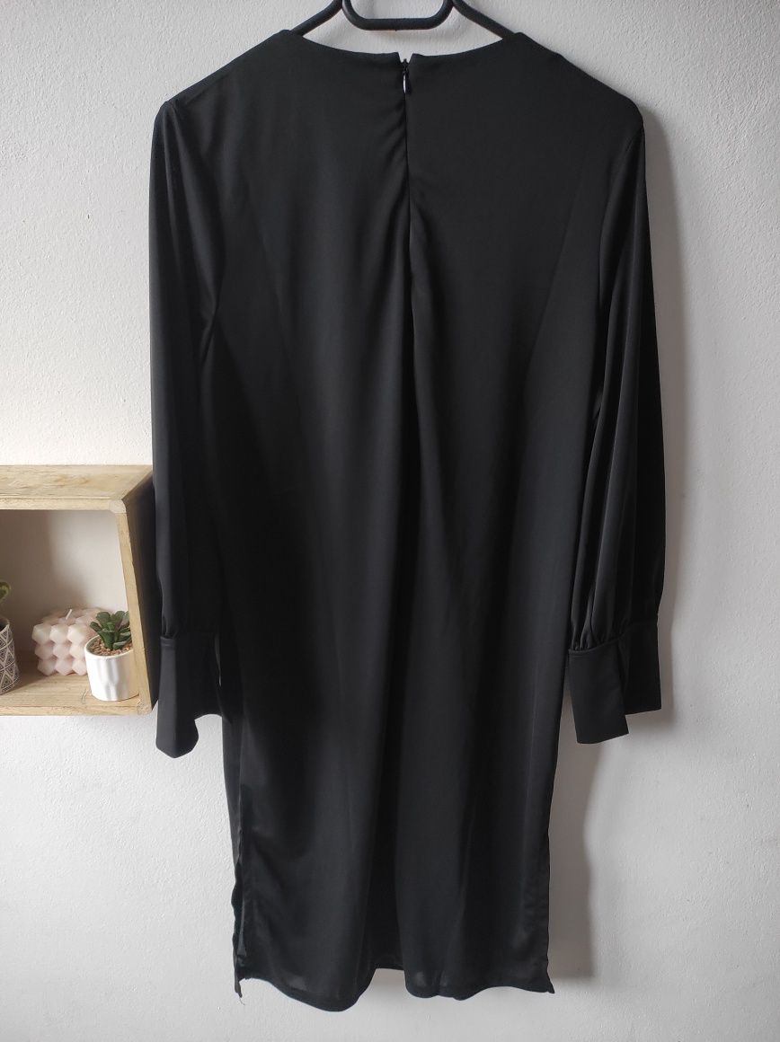 Czarna Sukienka L 40 HM