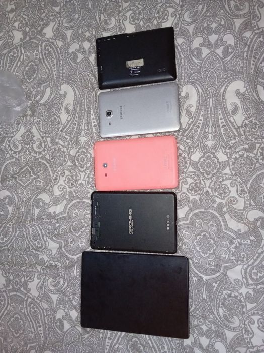 Telemóveis e tablets avariados