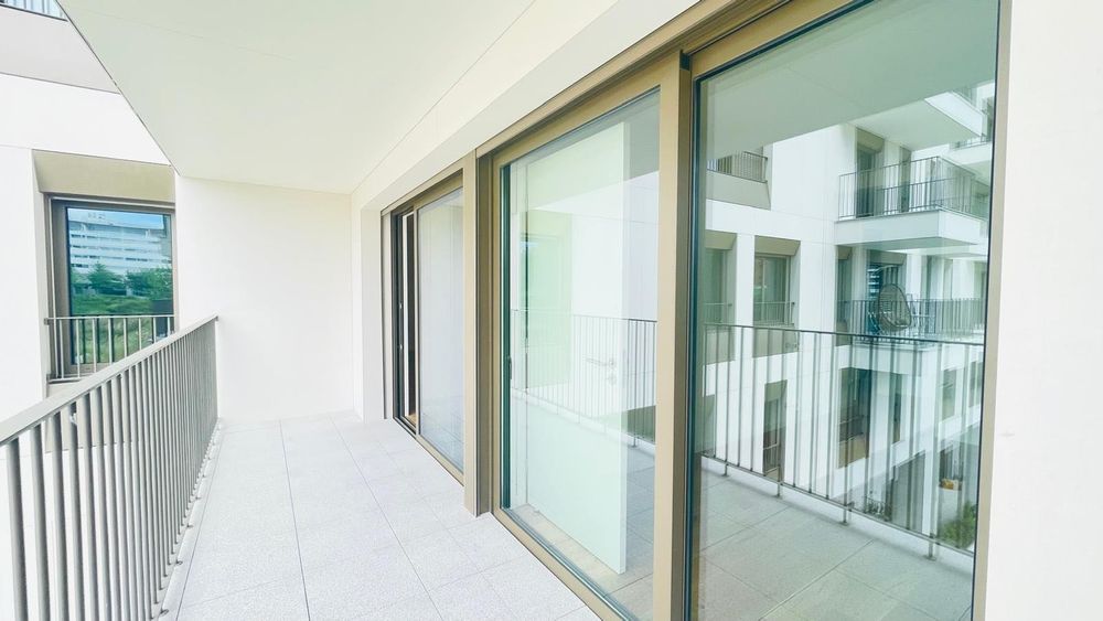 T1 + 1 em empreendimento de luxo com piscina interior e ginásio