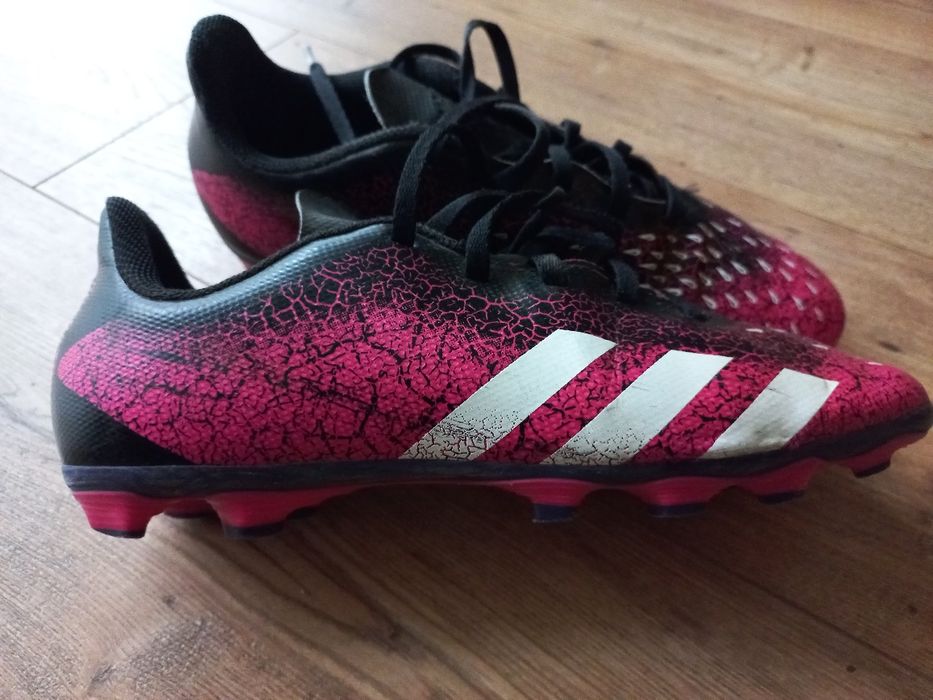 Korki piłkarskie rozmiar 38