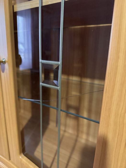 Меблі, стінка, комод і шафа