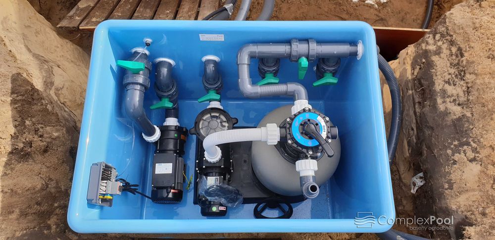 Basen ogrodowy poliestrowy wkopywany 8,9 x 3,7 x 1,55 montaż transport