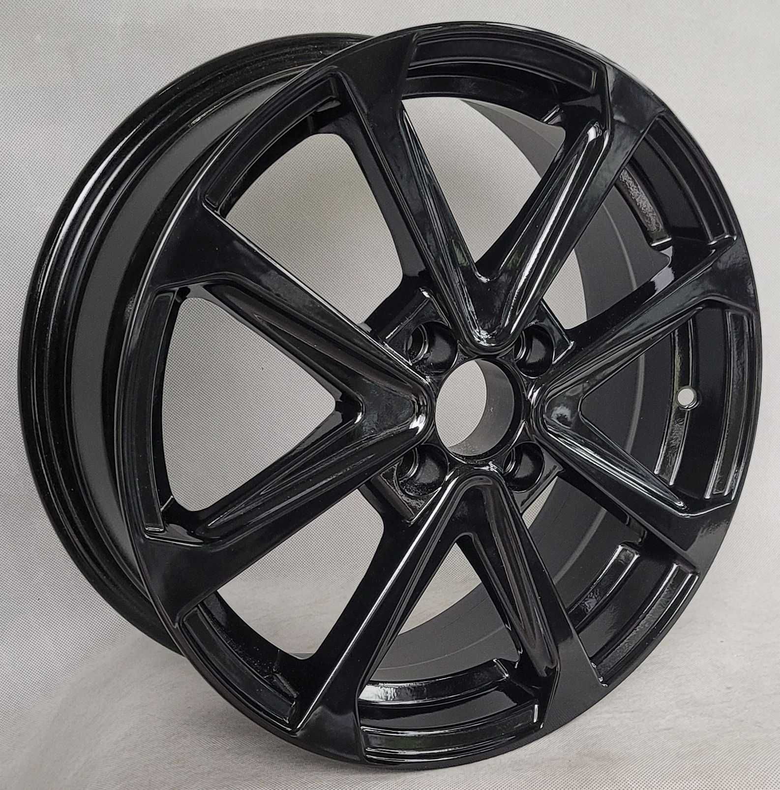 Felgi 16 4x100 Dacia Sandero Jogger Note Opel Corsa Renault Clio 4 Rio