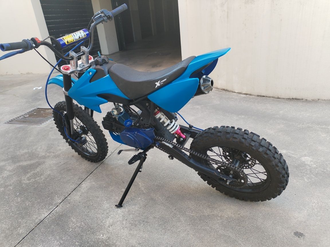 Pitbike totalmente restaurada (rodas 17/14)