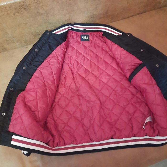 бомбер Chicago bulls  NBA в отл.состоянии М и L