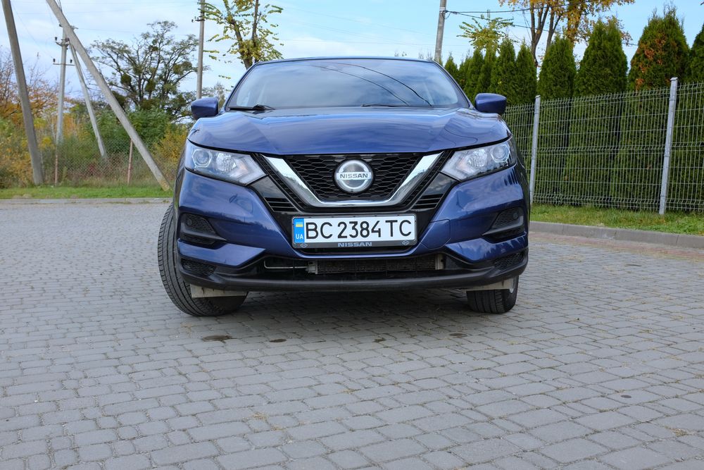 Продам nissan rogue sport 2020