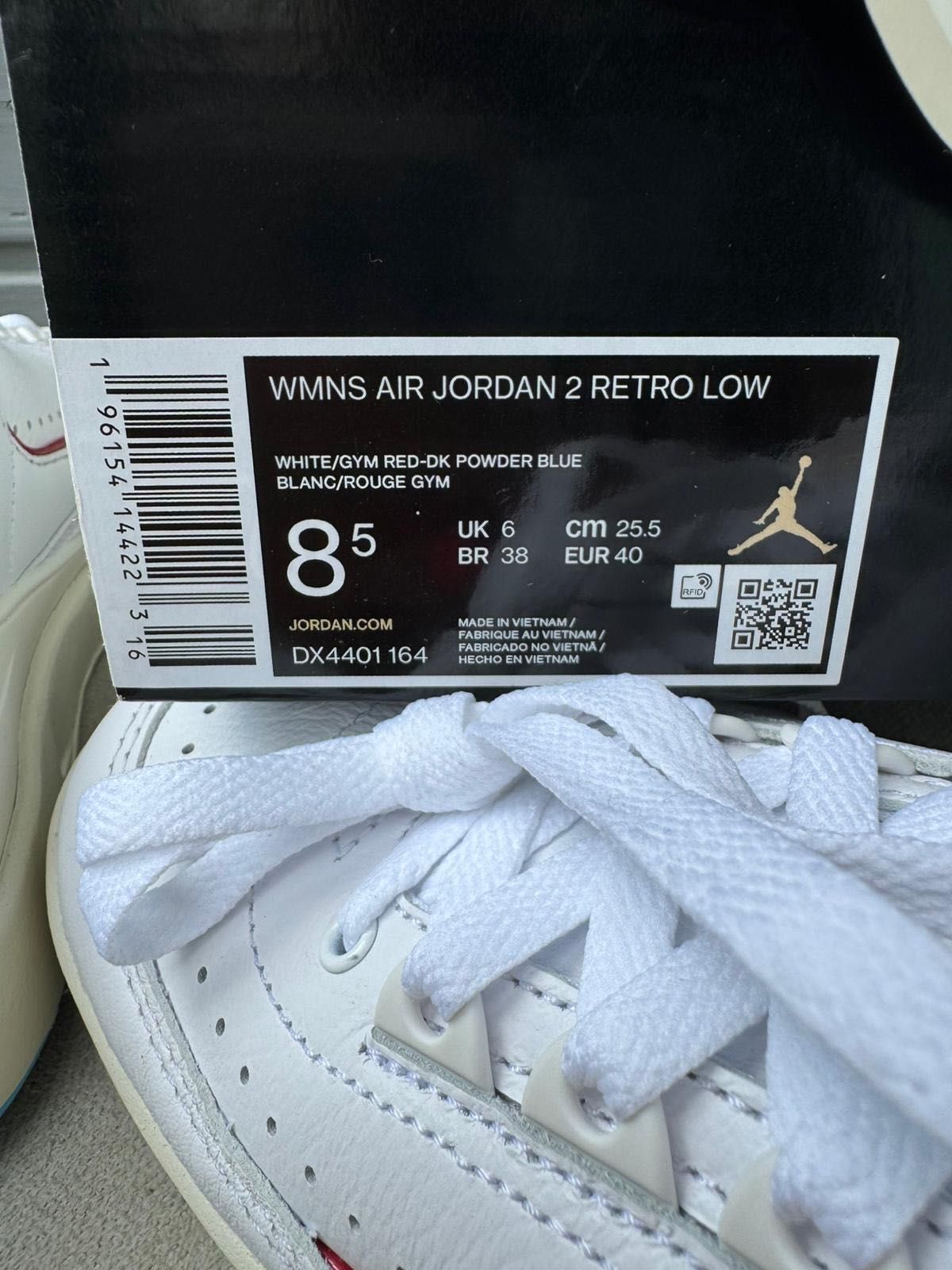 Nowe Sneakersy unisex WMNS AIR JORDAN 2 RETRO LOW 40