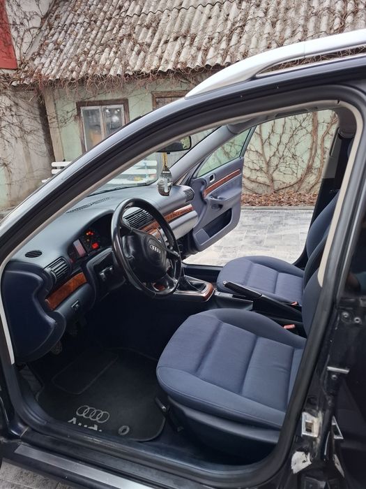 Audi a4 1.8 бензин гарний стан