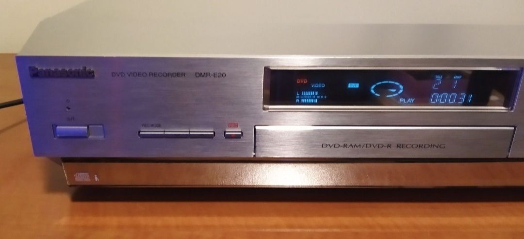 Nagrywarka DVD Panasonic DMR-E20