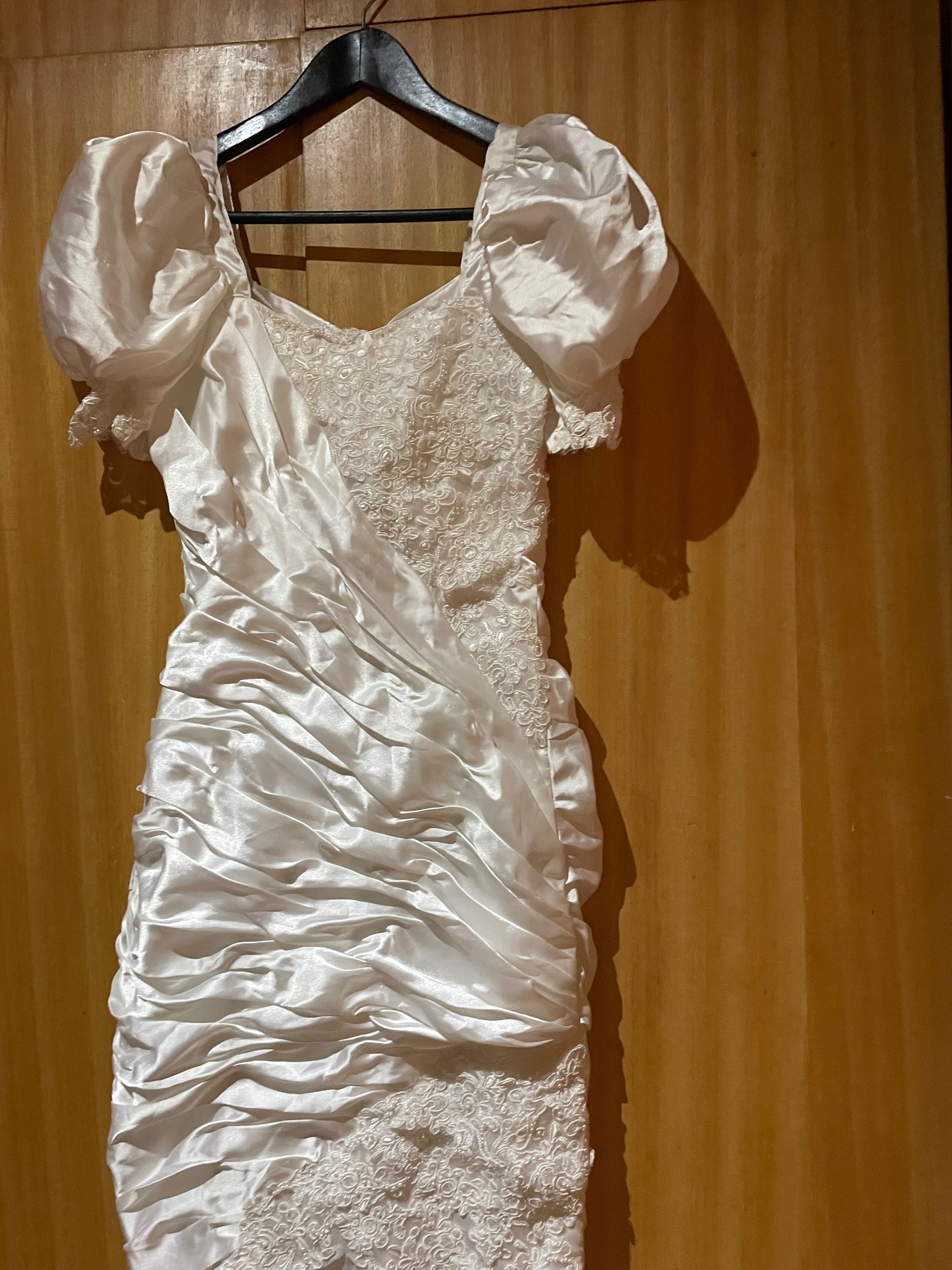 Vestido noiva mais sapatos tamanho 36 e luvas
