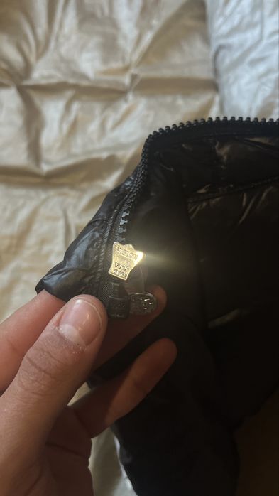 Куртка пуховик Pyrenex - розмір S, жіночий